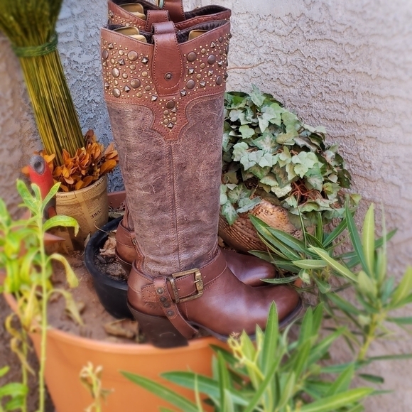 Muro distressed studded cowgirl Rodeo boots - Picture 3 of 10
